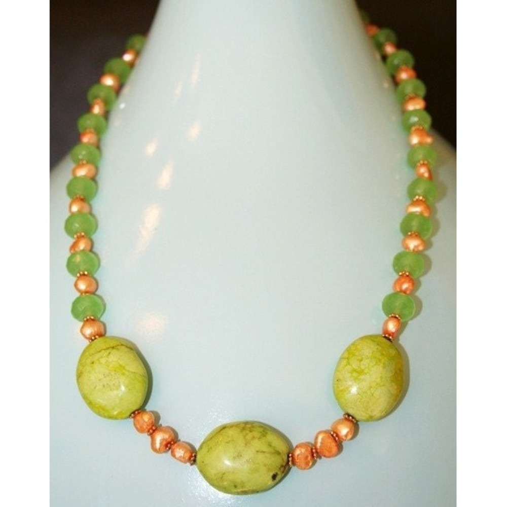 Hand made semi-precious stones Chalk Turquoise and fresh water pearls necklace